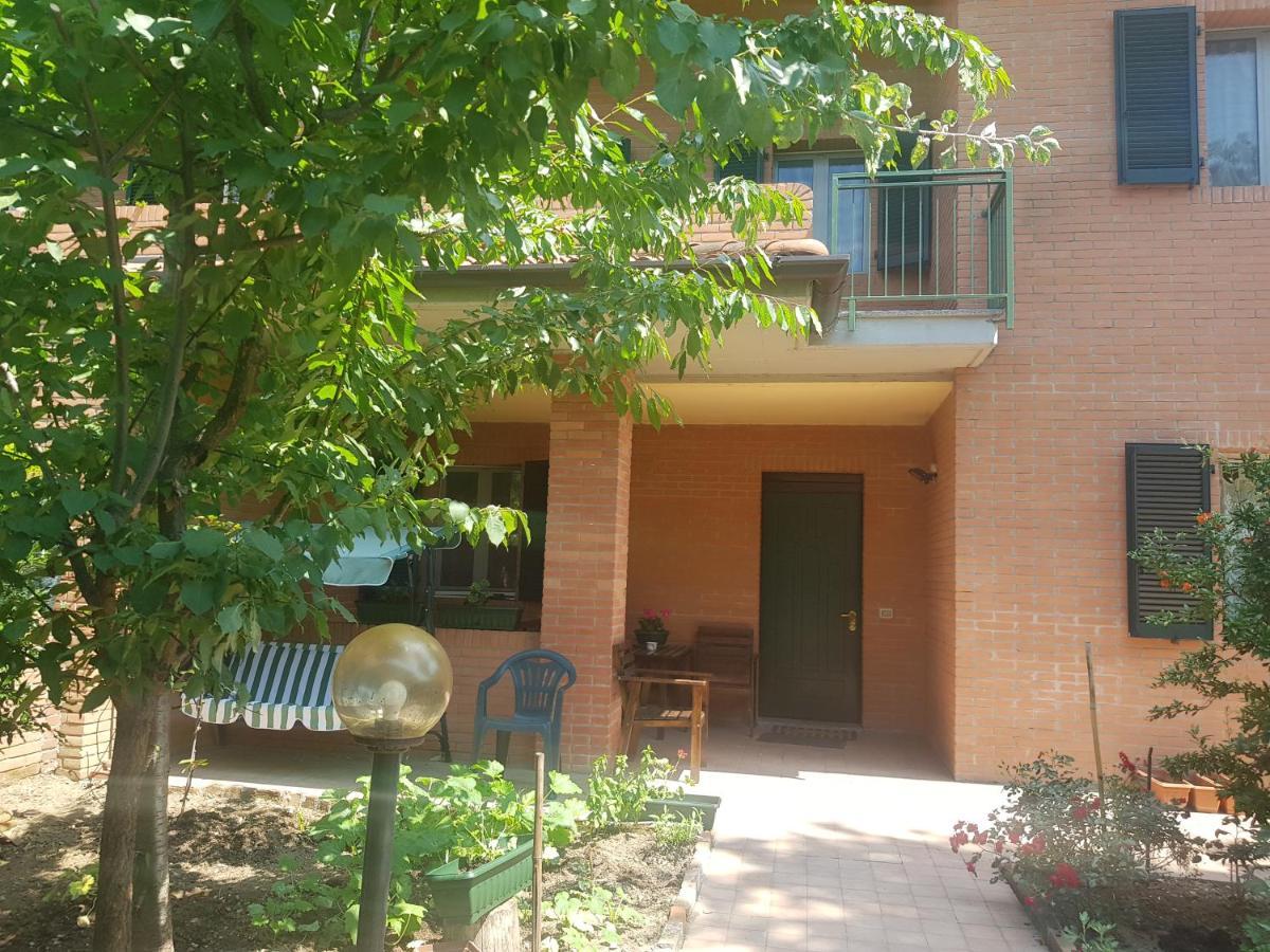 La Quercia Fiorita Hotel Trivolzio Exterior photo