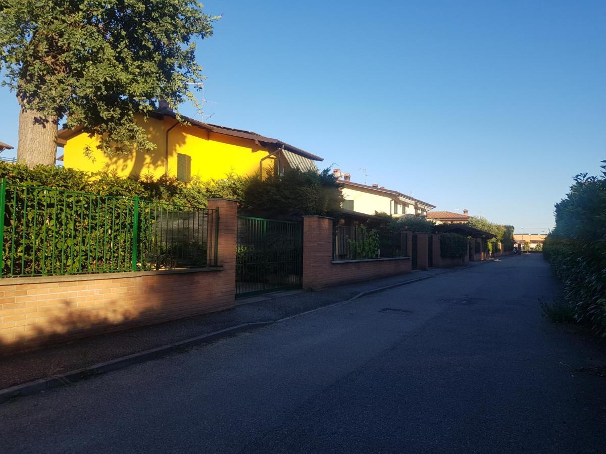 La Quercia Fiorita Hotel Trivolzio Exterior photo